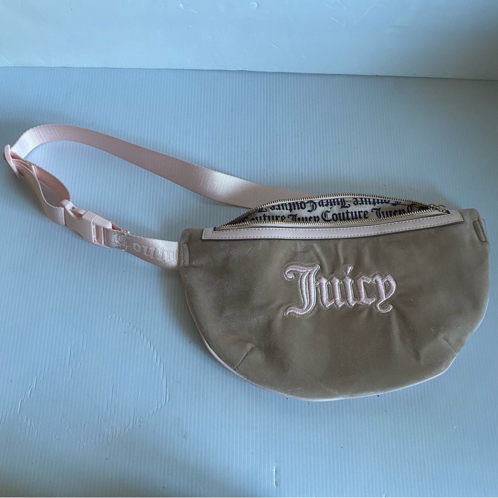 Juicy Couture Blush Pink Fanny Pack Crossbody Bag Medium Y2K
